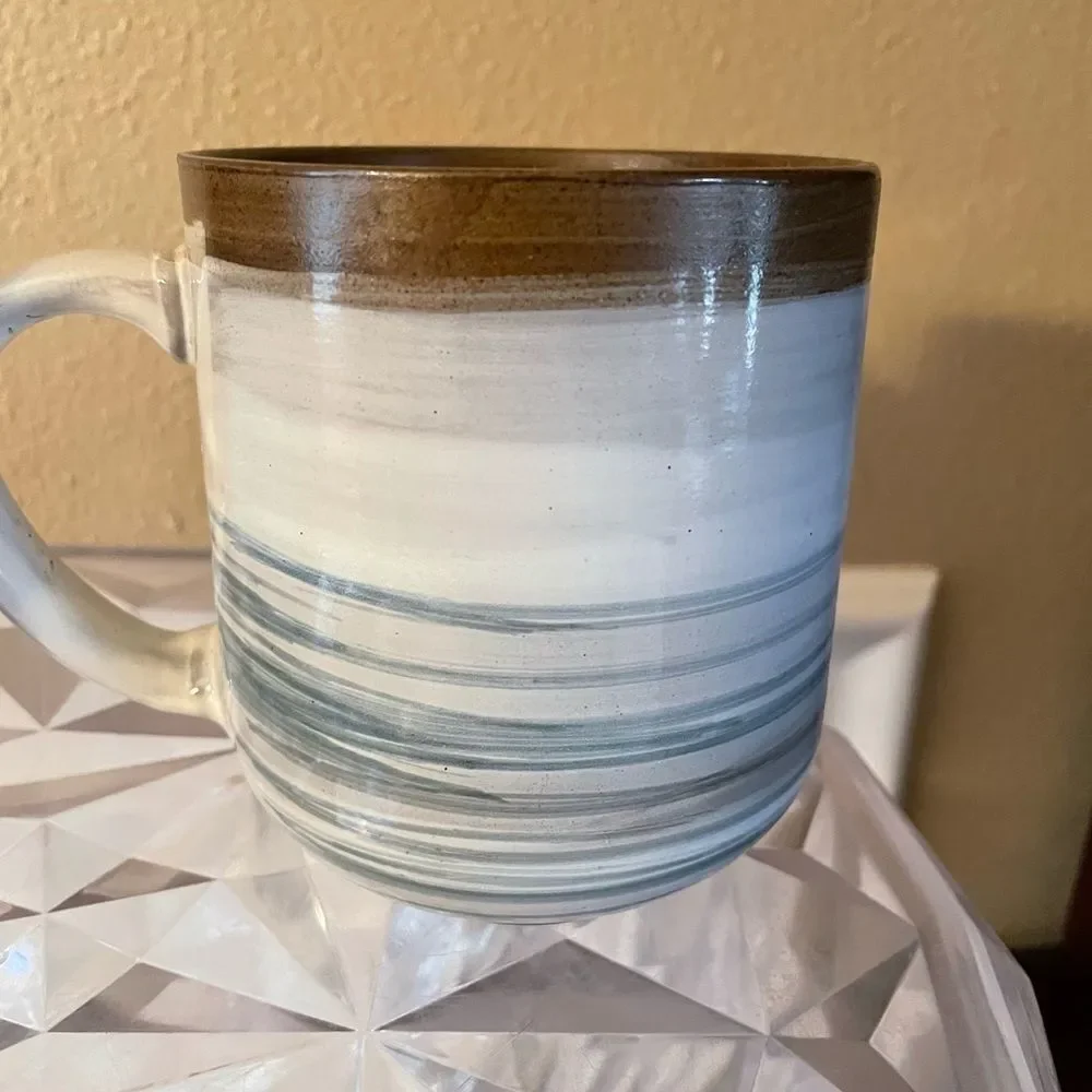 Dash of That Tracey Stoneware Mugs set of 2 Brown and Blue Swirl New Never Used!